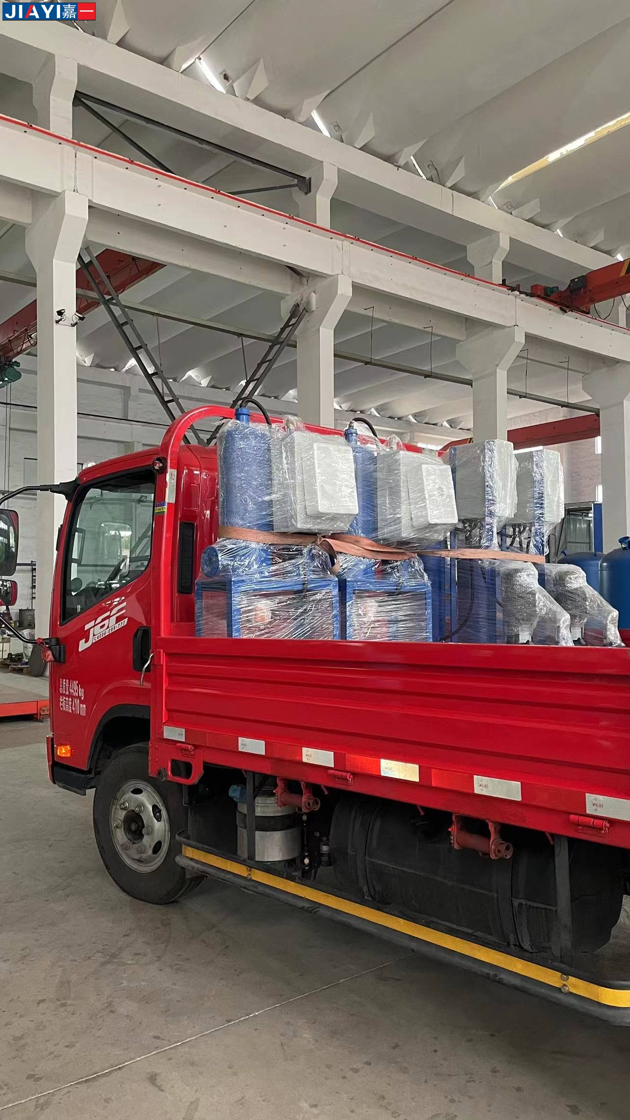 浙江嘉興發(fā)貨真空脫氣機(jī)2套，旁流水處理器2套